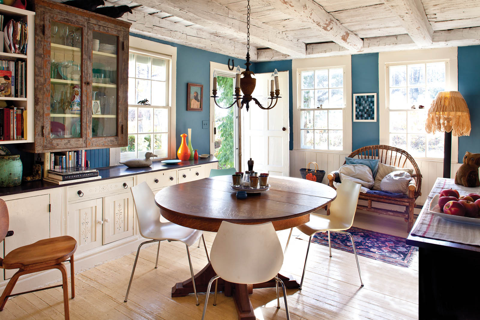 Photo of a dining area.