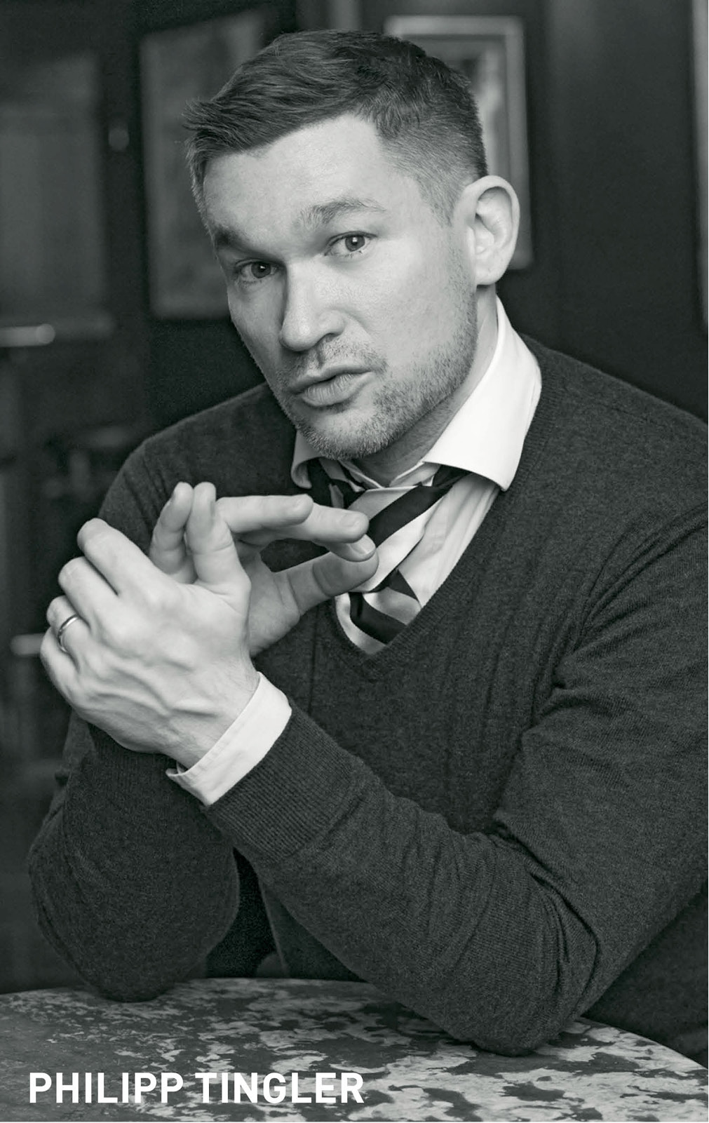 autorenfoto_tingler_essen.jpg